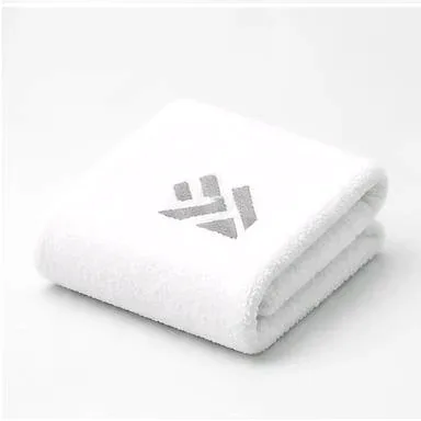 Handduk med logotyp